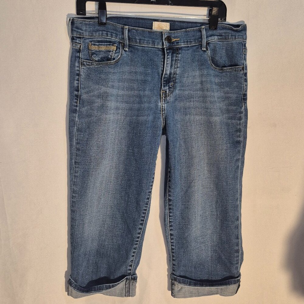Levi 515 Cropped capri jeans with 2" cuff, 32" waist